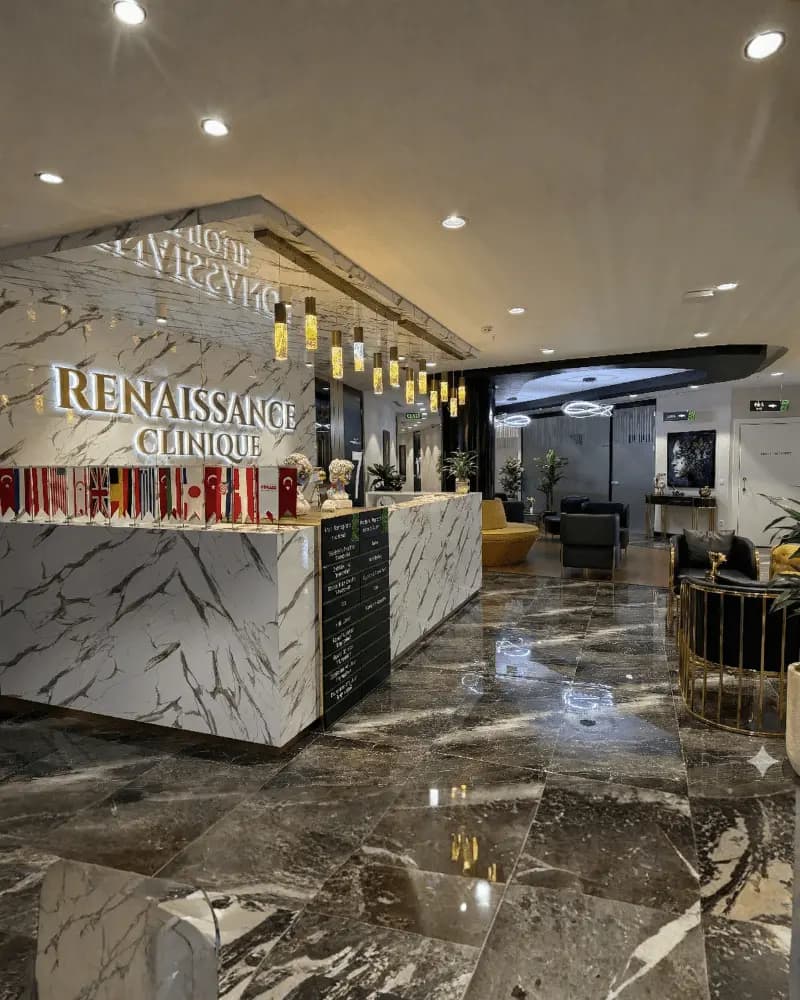 Réception luxueuse de Renaissance Clinique à Istanbul — soins pour patients belges
